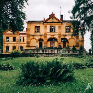 Gar Lenčupi un Raiskuma ezeru (18 km)