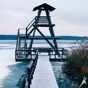 Melnezers, jūra un Slokas ezers (17 km)